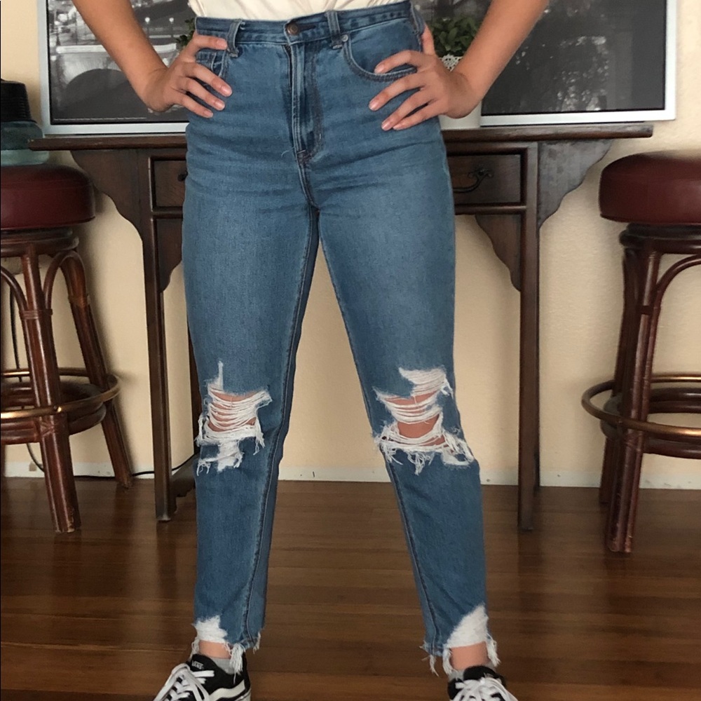 American Eagle Mom Jeans